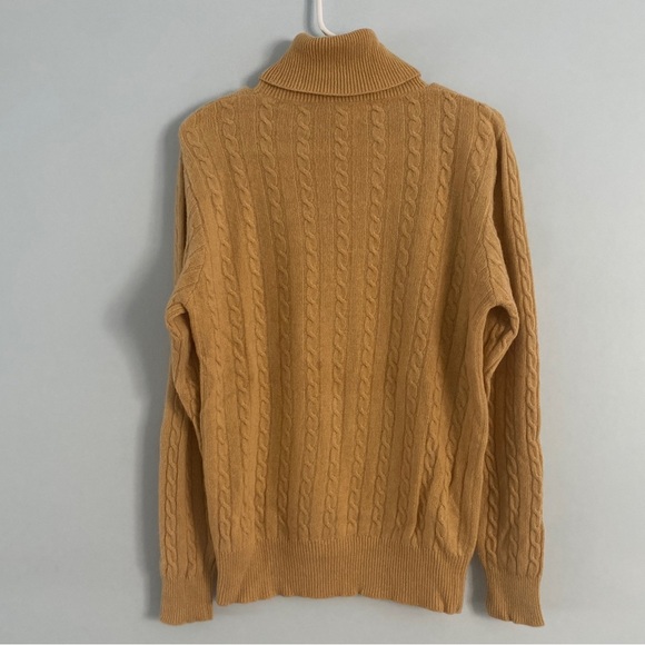 Neiman Marcus Womens 100% Cashmere Sweater Medium M Turtleneck Cable Knit Preppy - Picture 6 of 6